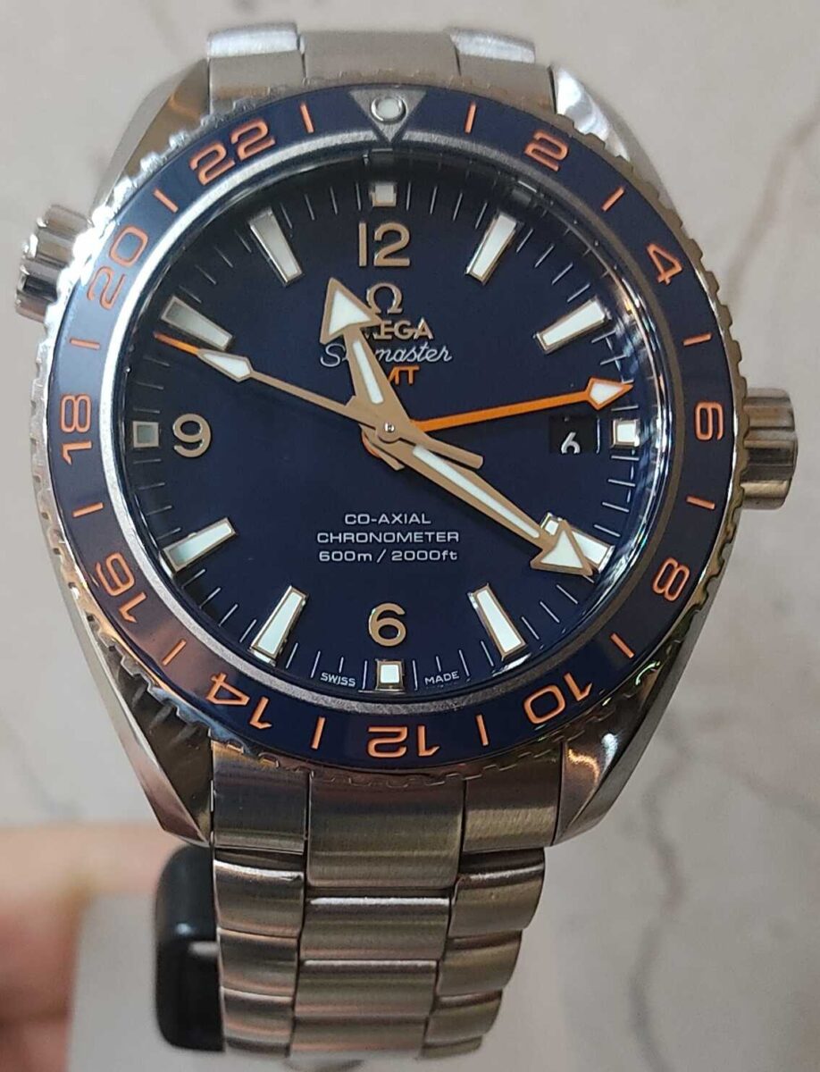 אומגה פלנט אושן 43.5מ"מ קרמי כחול דגם.GMT