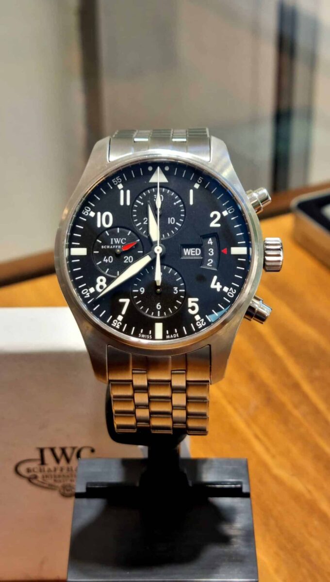 IWC פילוט כרונוגרף תצוגת יום ותאריך מנגנון אוטומטי