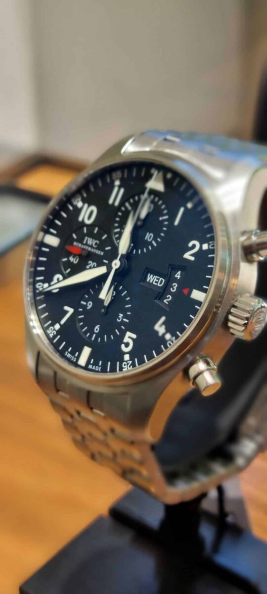 IWC פילוט כרונוגרף תצוגת יום ותאריך מנגנון אוטומטי