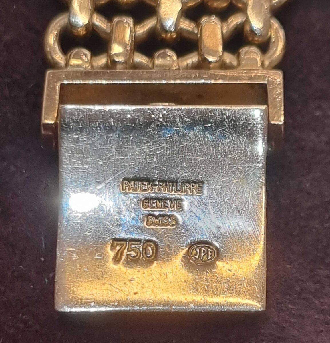 פאטק פיליפ אליפס לוח כחול זהב צהוב 18 קראט דגם 3844