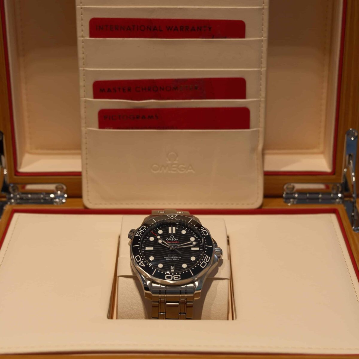 Omega Seamaster 300 Black 42mm