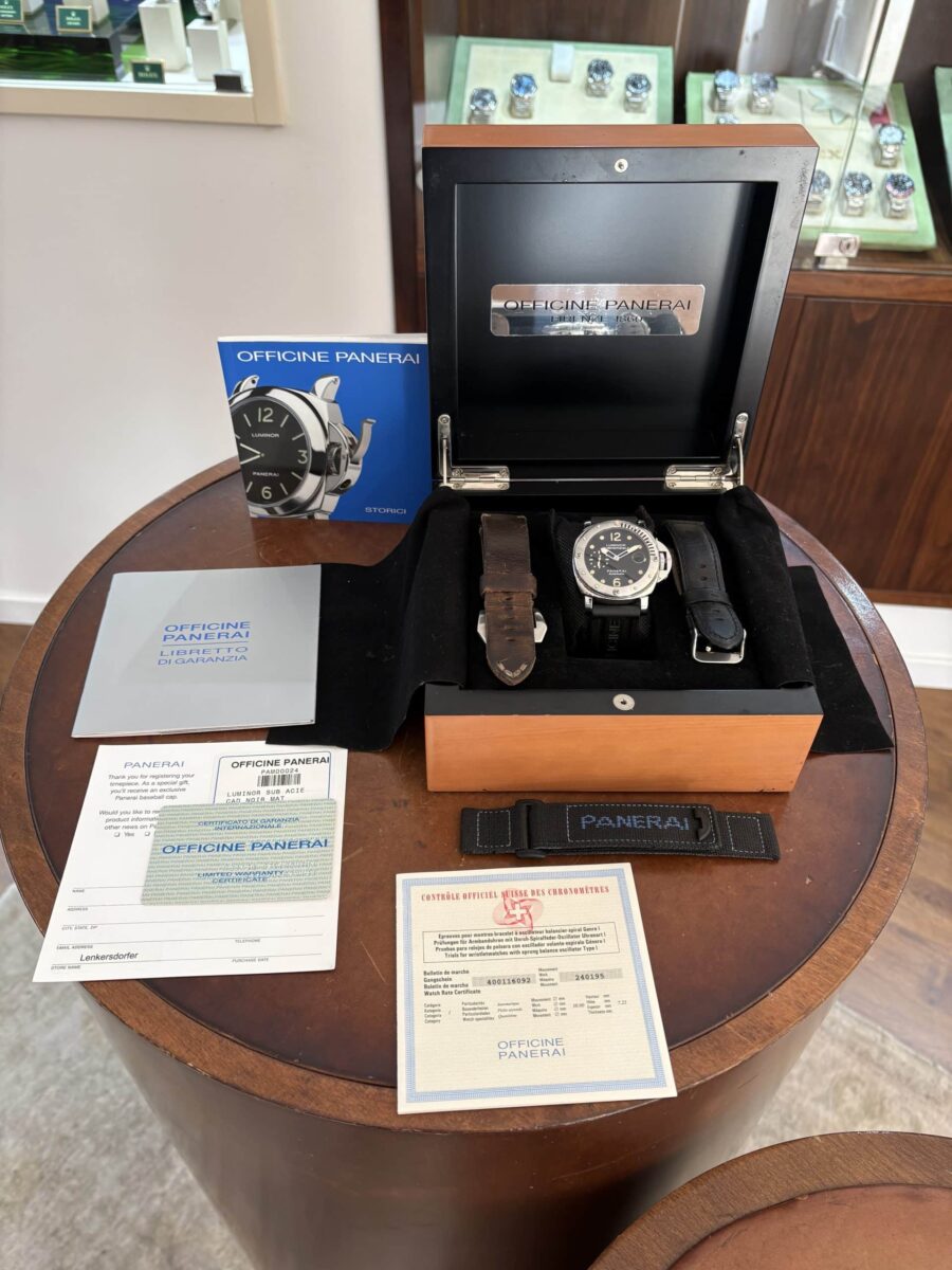 Panerai Submersible Pam 0024 Pre-owned 2003 44mm